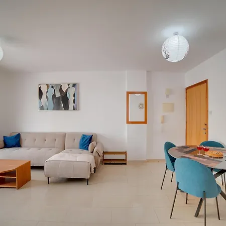 Cozy Mackenzie Getaway 아파트