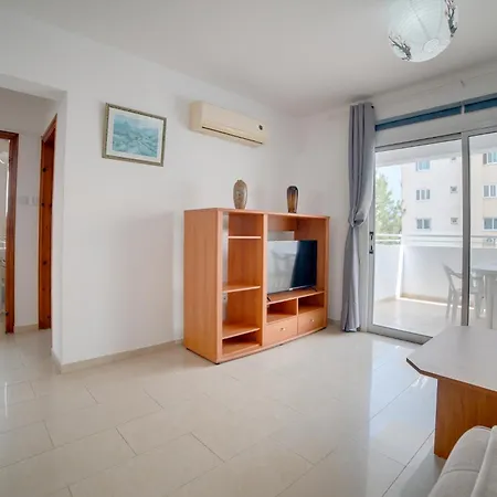 Cozy Mackenzie Getaway